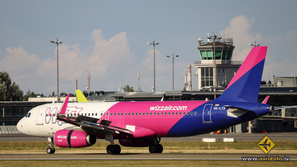 Airbus A320-232